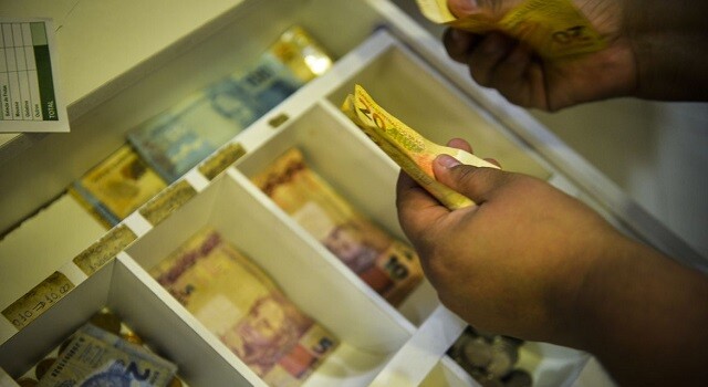 Caixa e Enel participam do Feirão Limpa Nome da Serasa