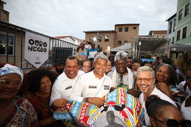 governador Jerônimo Rodrigues - carnaval ouro negro