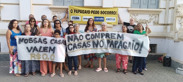 Moradores do bairro Papagaio