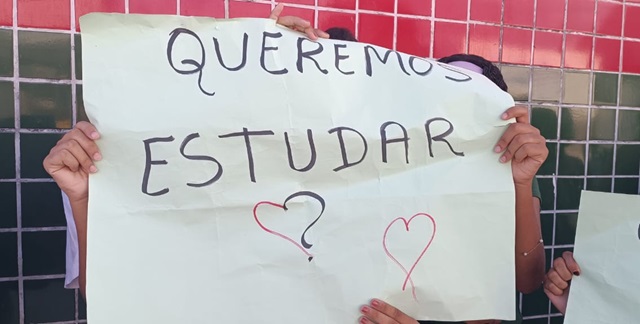 Estudantes da Escola Otaviano Ferreira Campos cobram abertura de turmas 4 e 5 do EJA