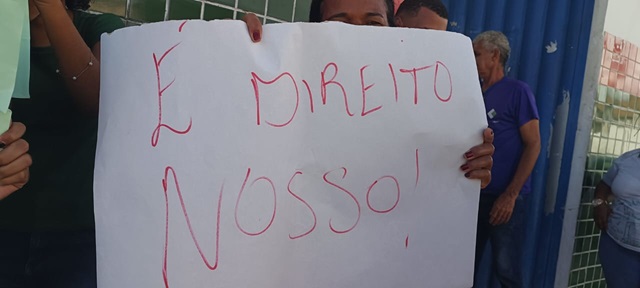 Estudantes da Escola Otaviano Ferreira Campos cobram abertura de turmas 4 e 5 do EJA