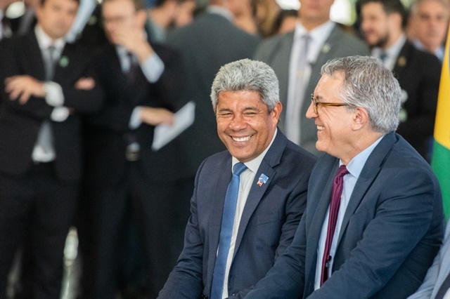Governador Jerônimo Rodrigues