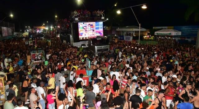 Ivete Sangalo na Micareta de Feura 2023