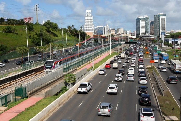 carros trânsito veículos 