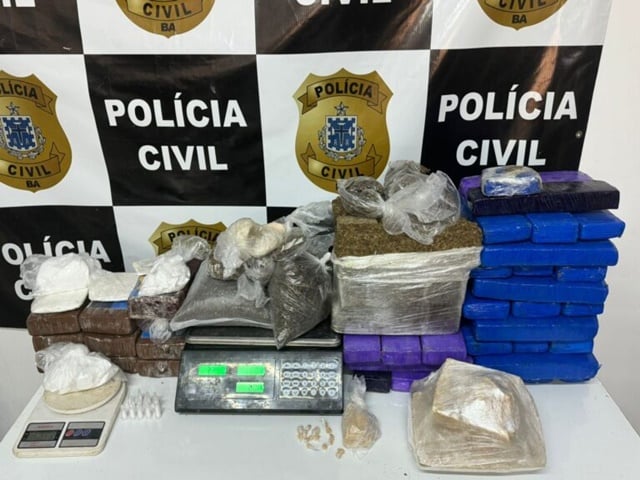 Operação contra traficantes em Eunápolis termina com 50 kg de drogas apreendidos