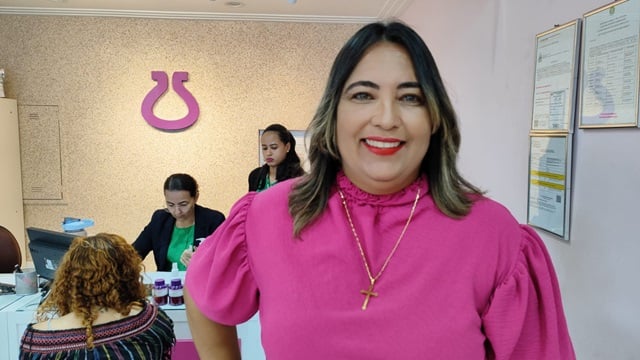 Patrícia Aguiar Representante Comercial da Essencia vitae farmácia de manipulação e veterinária ft ed santos acorda cidade