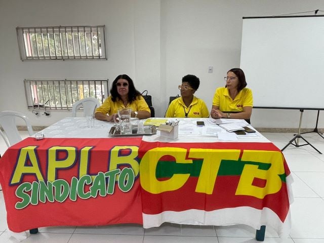 Assembleia dos professores da rede municipal