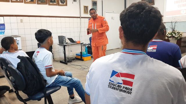 palestra no Gastão Guimarães ft Luiz Tito7