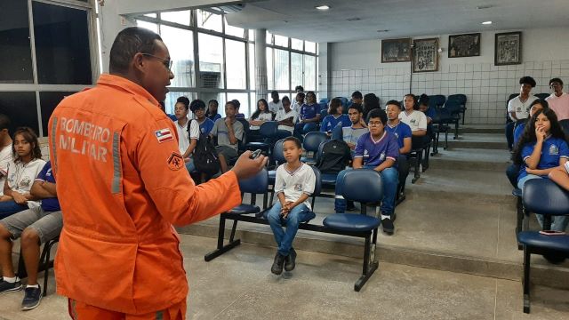 palestra no Gastão Guimarães ft Luiz Tito7