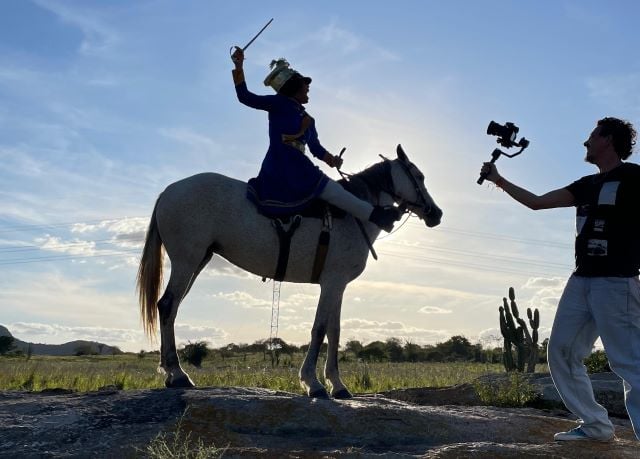 mulher em cavalo curta filme maria Quitéria atores