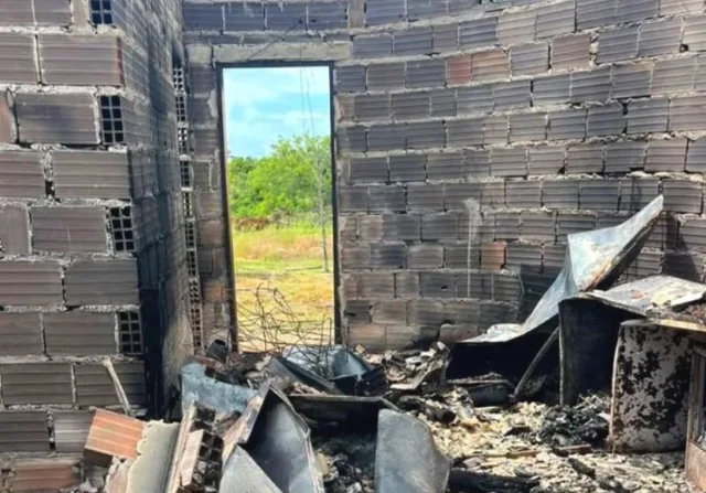 casa destruída