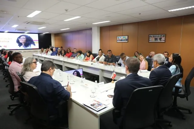 reunião Jerônimo escolas celulares