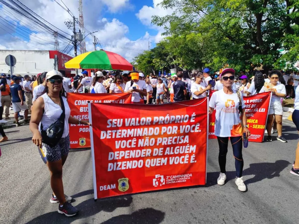 caminhada violência contra a mulher
