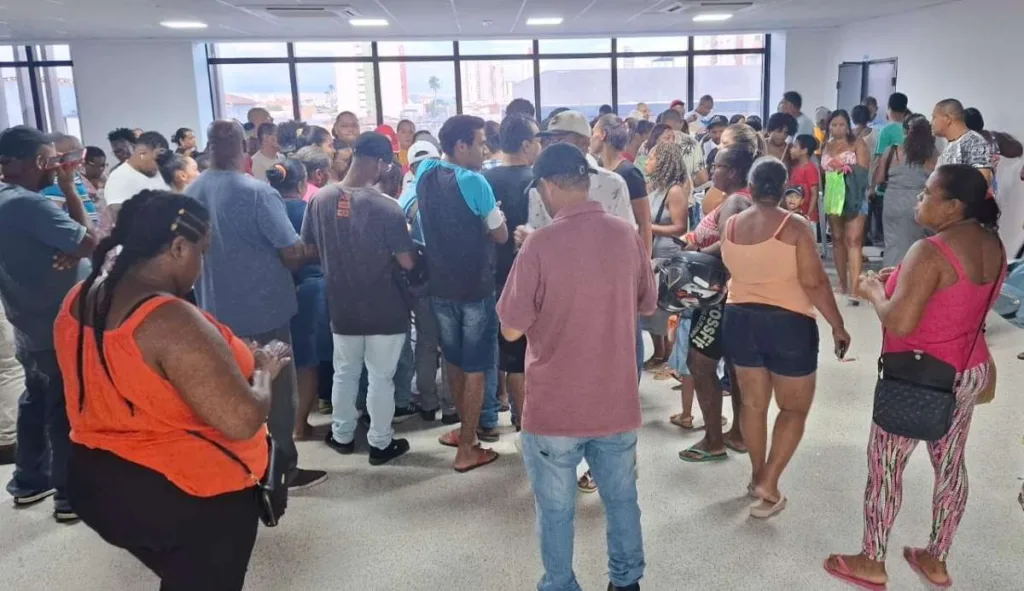 Ambulantes reclamam da falta de vagas para trabalharem na Micareta de Feira 2025