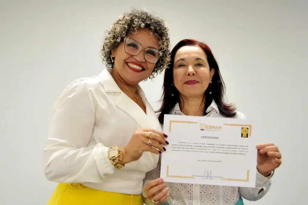 Premiação de professores na Esmam