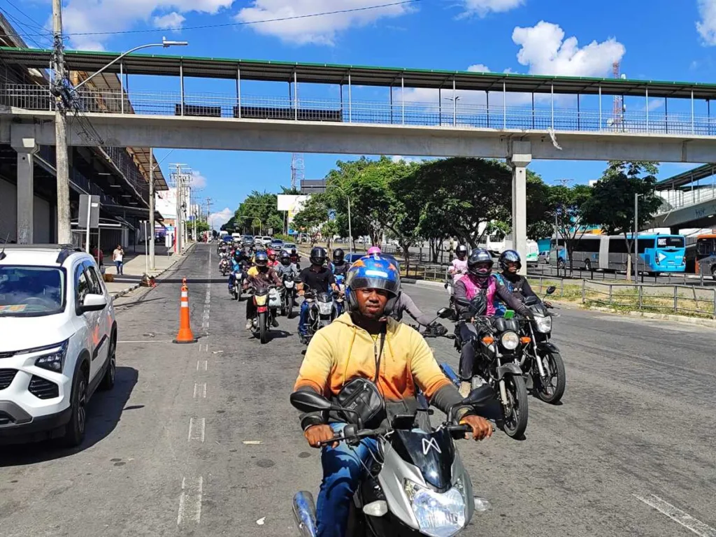 manifestação motoboys para cobrar segurança