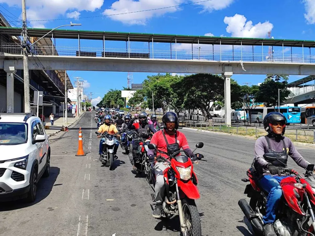 manifestação motoboys para cobrar segurança