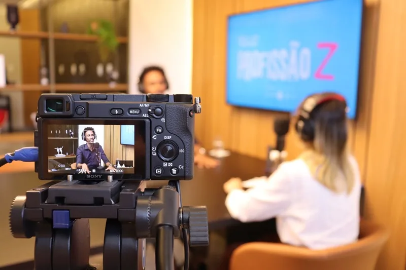 Acorda Cidade lança podcast "Profissão Z" para ajudar jovens no mercado de trabalho