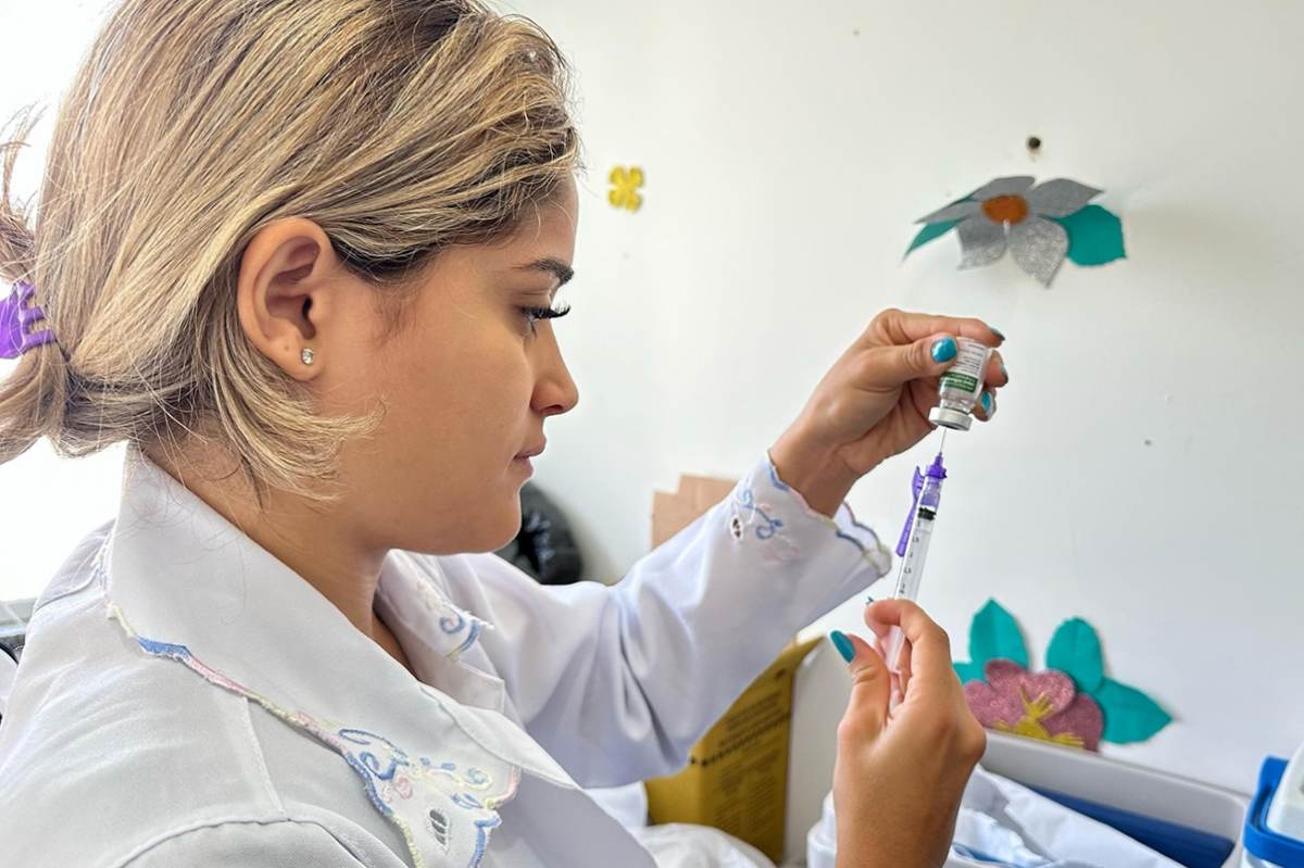 vacinação meningite