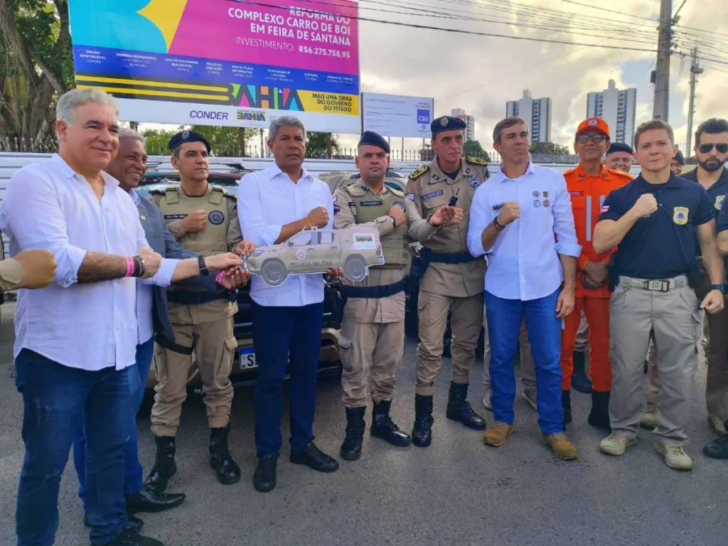 Entrega de Viaturas da PM