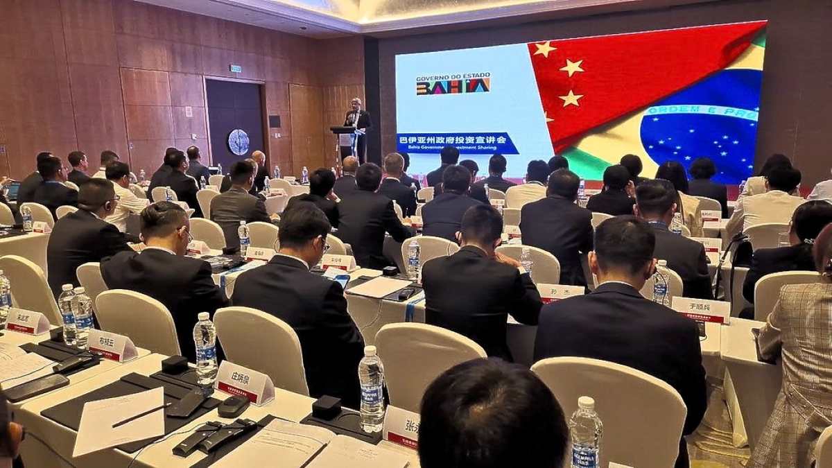 Governador se reúne com empresas chinesas que se instalarão na Bahia para fornecer peças à fábrica da BYD