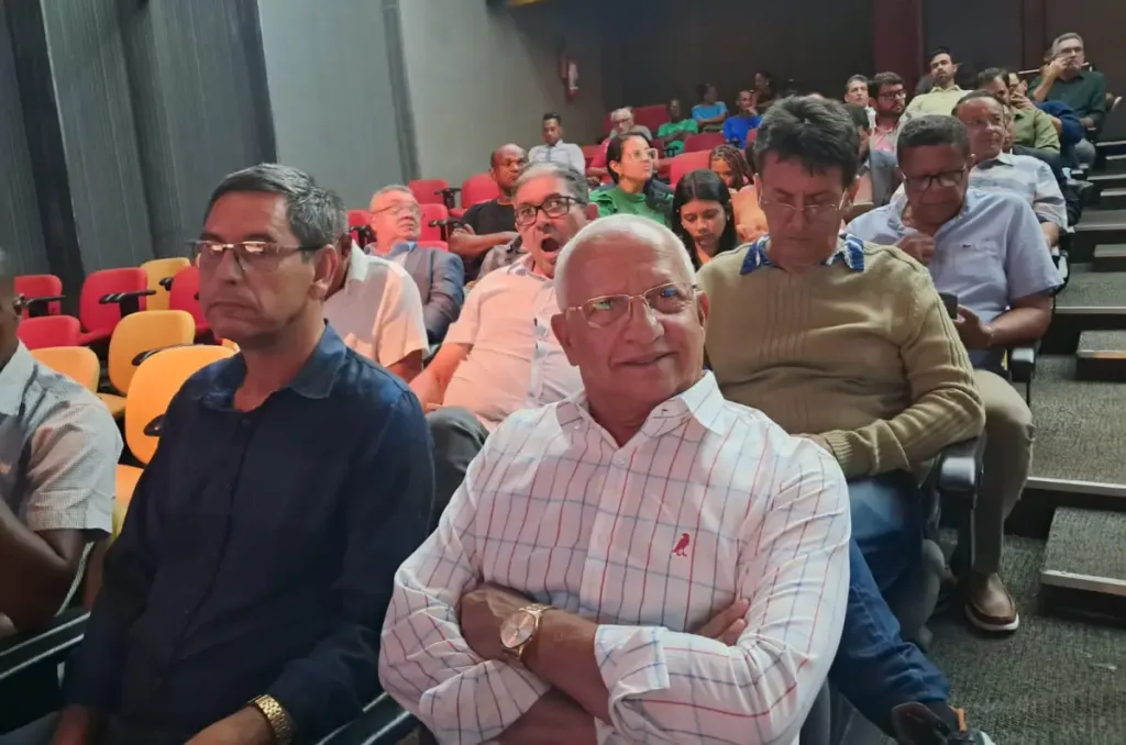 Audiência pública na CDL sobre nova concessão das rodovias baianas