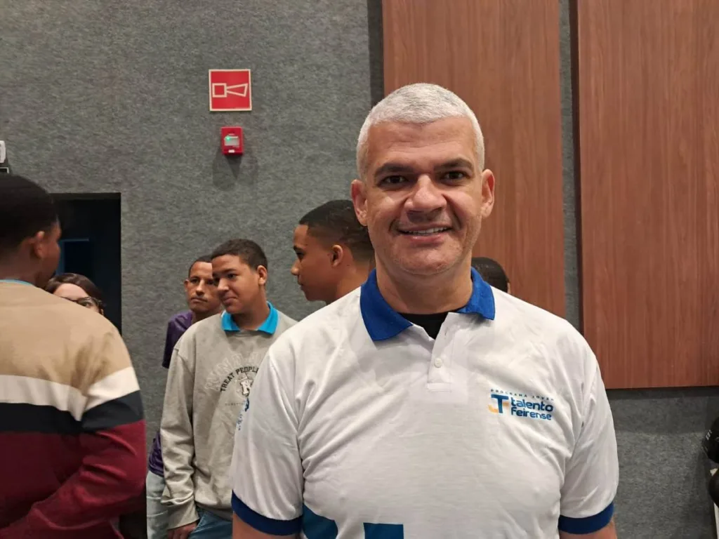 Prefeitura relança o programa Jovem Aprendiz beneficiando quase mil estudantes