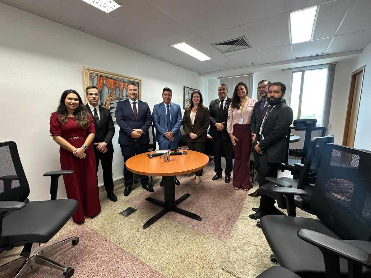 Reuniao-concurso-cartorios