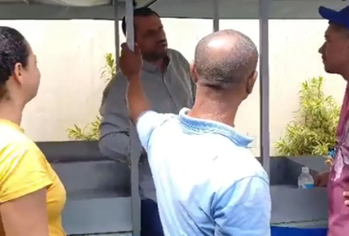Apresentação de barracas da Marechal Deodoro