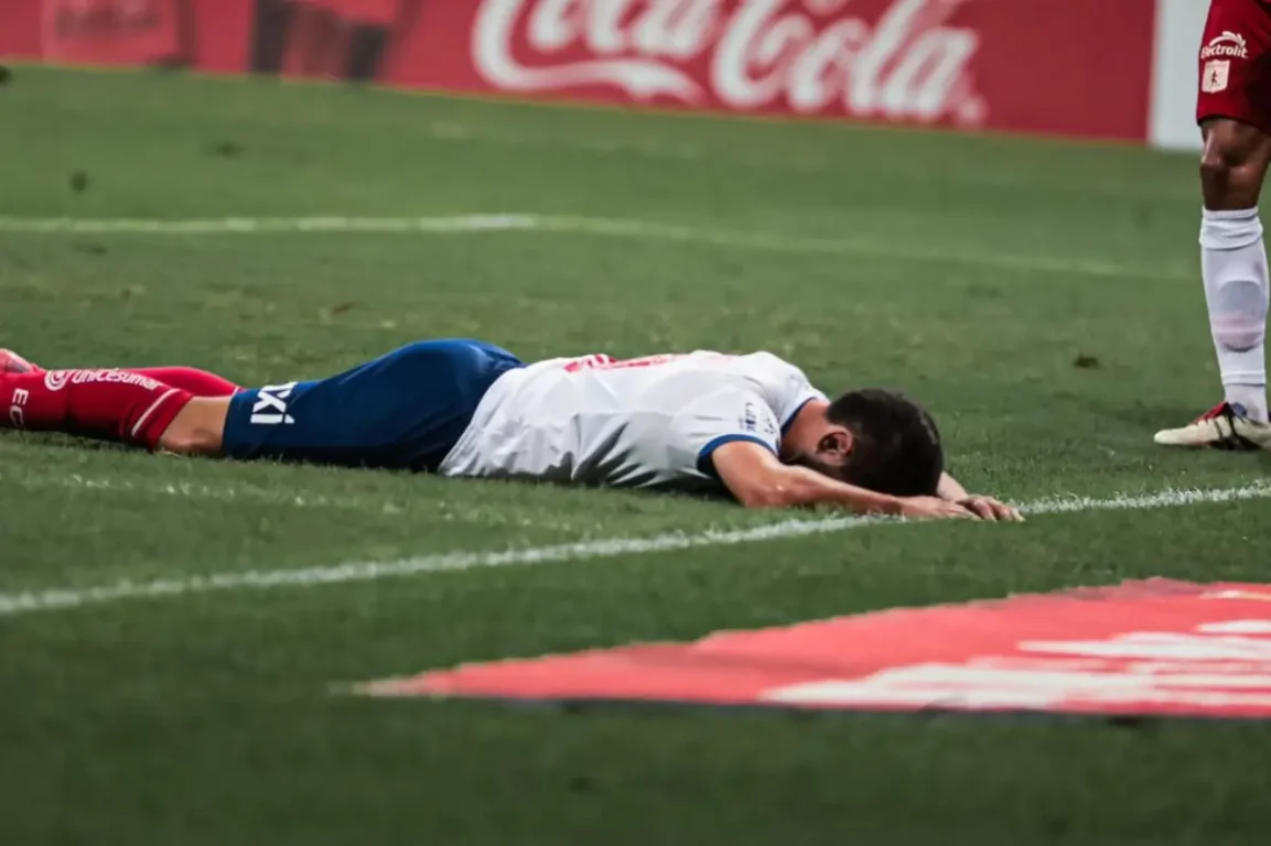 Everton Ribeiro - jogo do Bahia