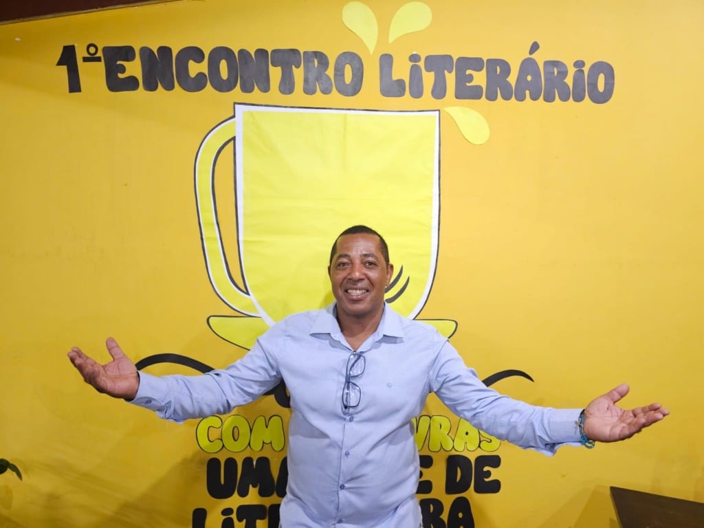 José Ilton Gomes, escritor e professor