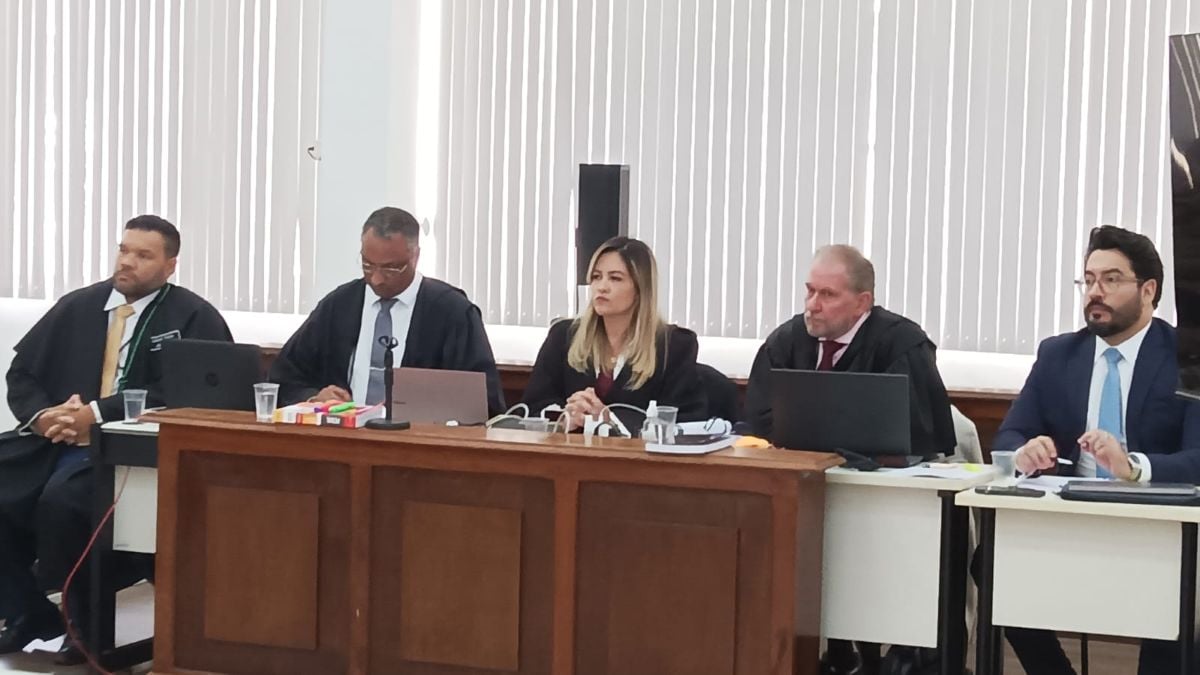 Advogados de Defesa, Aryldo de Paula, Priscila Modesto, André Nino, Sergio Hernandez Júri policial militar acusado de matar dono de lava jato