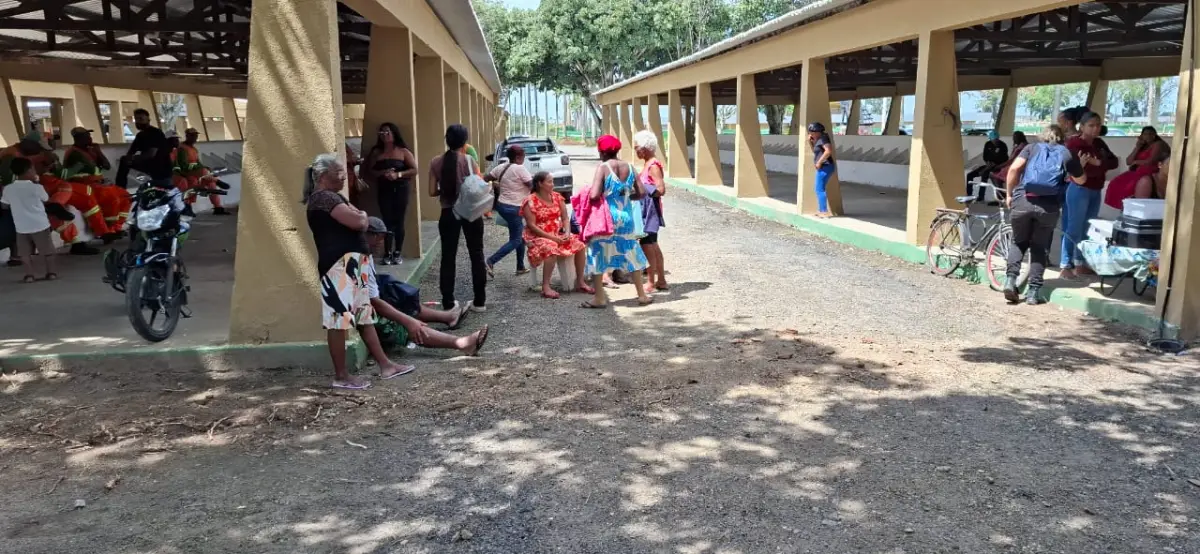 Ambulantes criticam desorganização no cadastramento do comércio informal para 46ª Expofeira