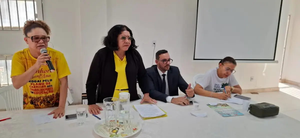 Corte de salários na gestão de Colbert será reparado; prefeitura prevê pagar R$ 15 milhões aos professores