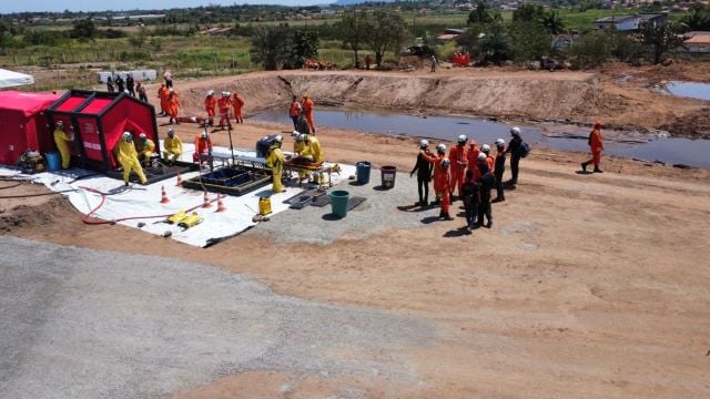 Bombeiros simulado do iv cidem em feira de santana