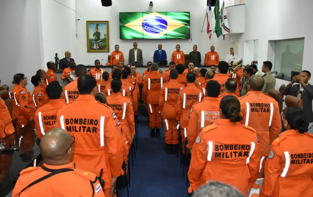 Dia do Bombeiro Militar é celebrado na Câmara de Feira de Santana