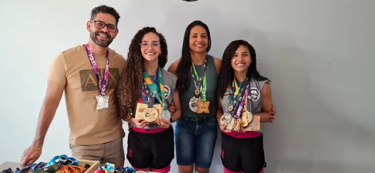 Família atletas de jiu-jítsu