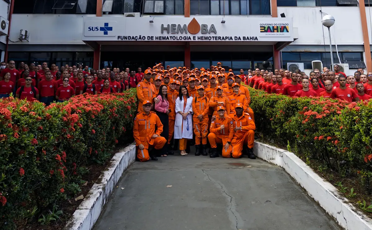 Alunos soldados do Corpo de Bombeiros doam 111 bolsas de sangue para a Hemoba