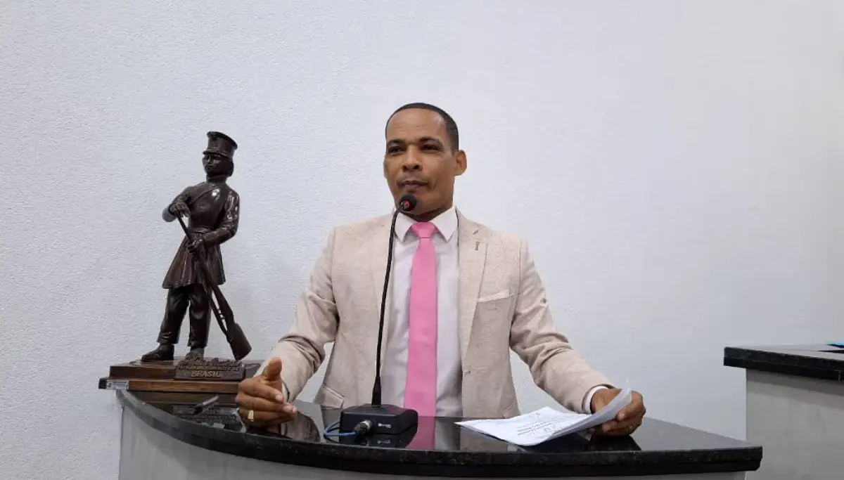 Luiz da Feira critica atraso de pagamentos pela Fundação José Silveira