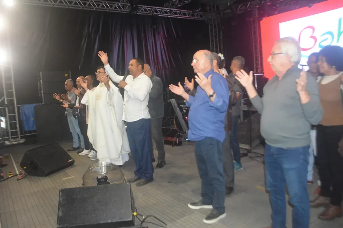 abertura da Festa do Vaqueiro em Ipuaçu