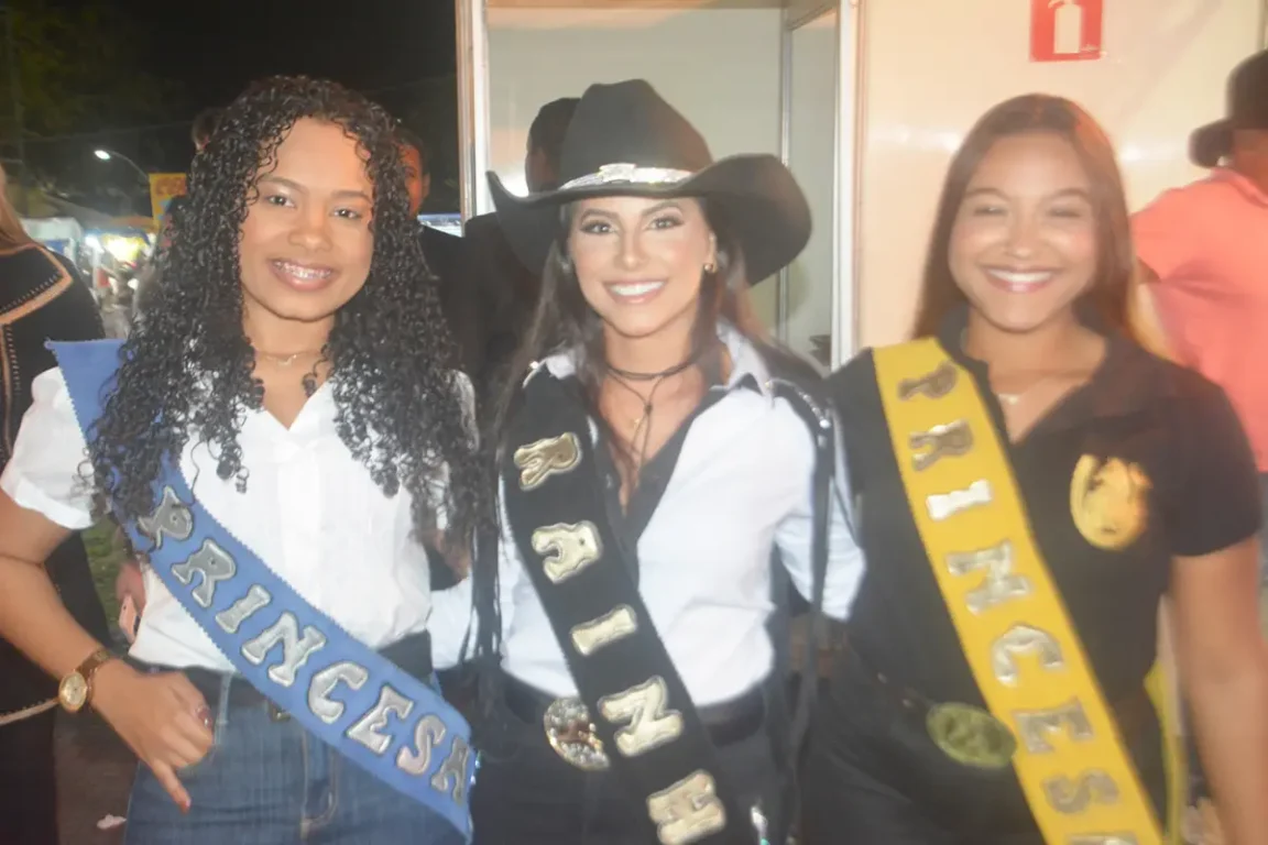 abertura da Festa do Vaqueiro em Ipuaçu