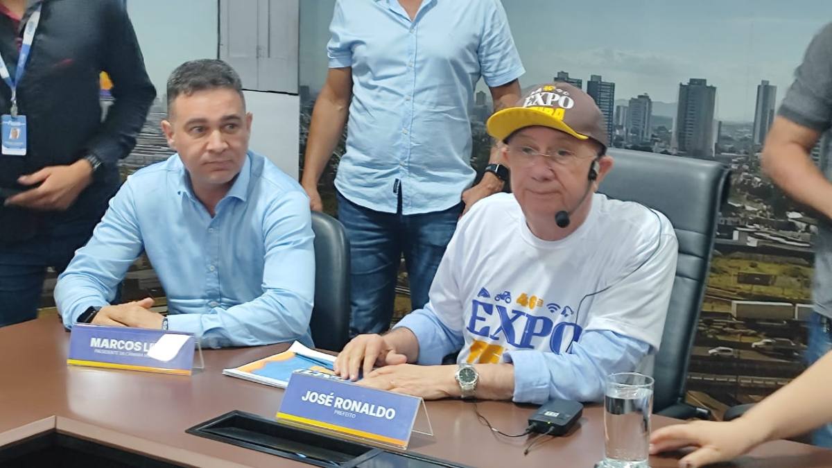 Prefeito anuncia novidades para a Expofeira 2025 e melhorias no transporte público