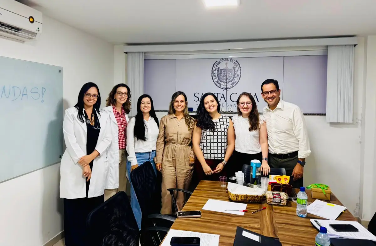 Parte da equipe do Grupo de Pesquisa Clínica da Santa Casa de Feira de Santana