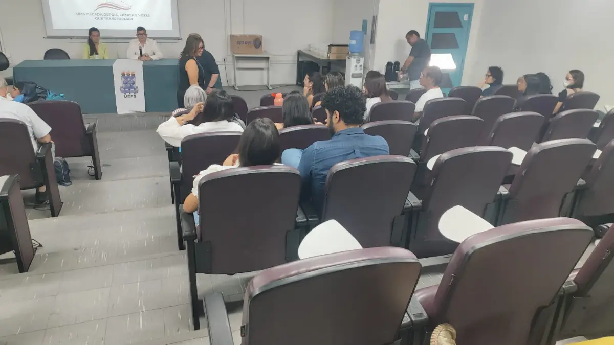 Seminário Zika uma Década Depois Ciência e Vozes que Transformam