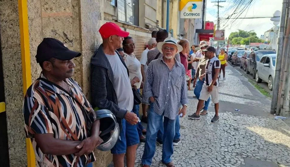 Atendimento à beneficiários do INSS no Correios