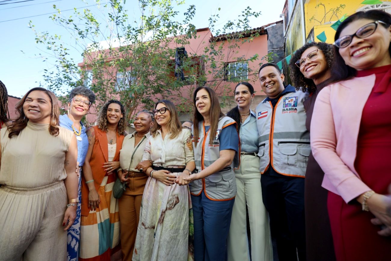 Visita de Janja às instalações de cozinha comunitária beneficiada pelo Bahia Sem Fome.