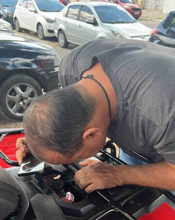 Polícia Civil realiza fiscalização preventiva em feira informal de veículos no bairro Sobradinho