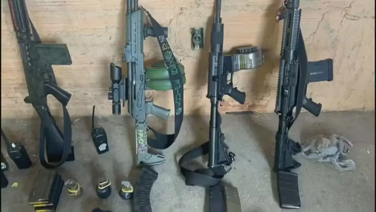 fuzis apreendidos no Rio de Janeiro