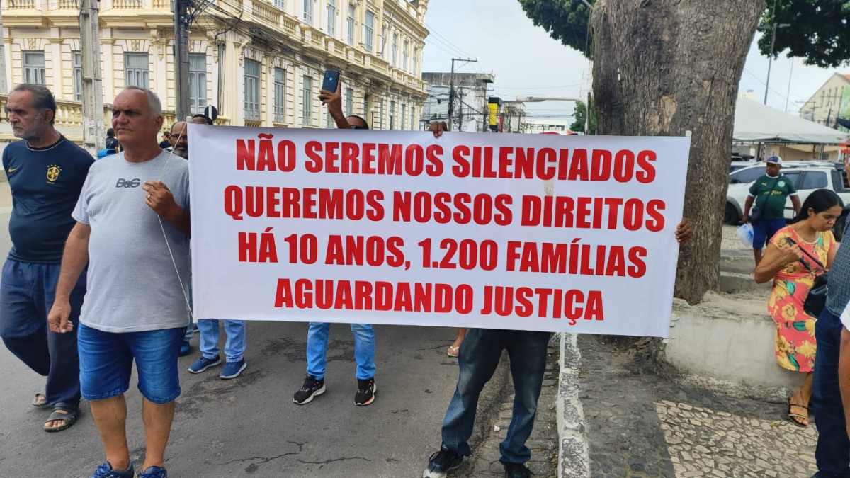 Manifestação de Ex-Funcionários