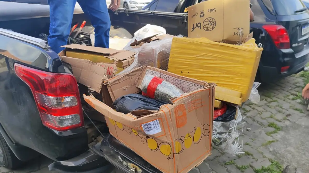 Quase 300 quilos de maconha é apreendida em residência no bairro Mangabeira, em Feira de Santana